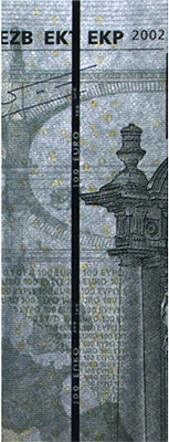 Sicherheitsfaden auf der Vorderseite einer 100-Euro-Banknote