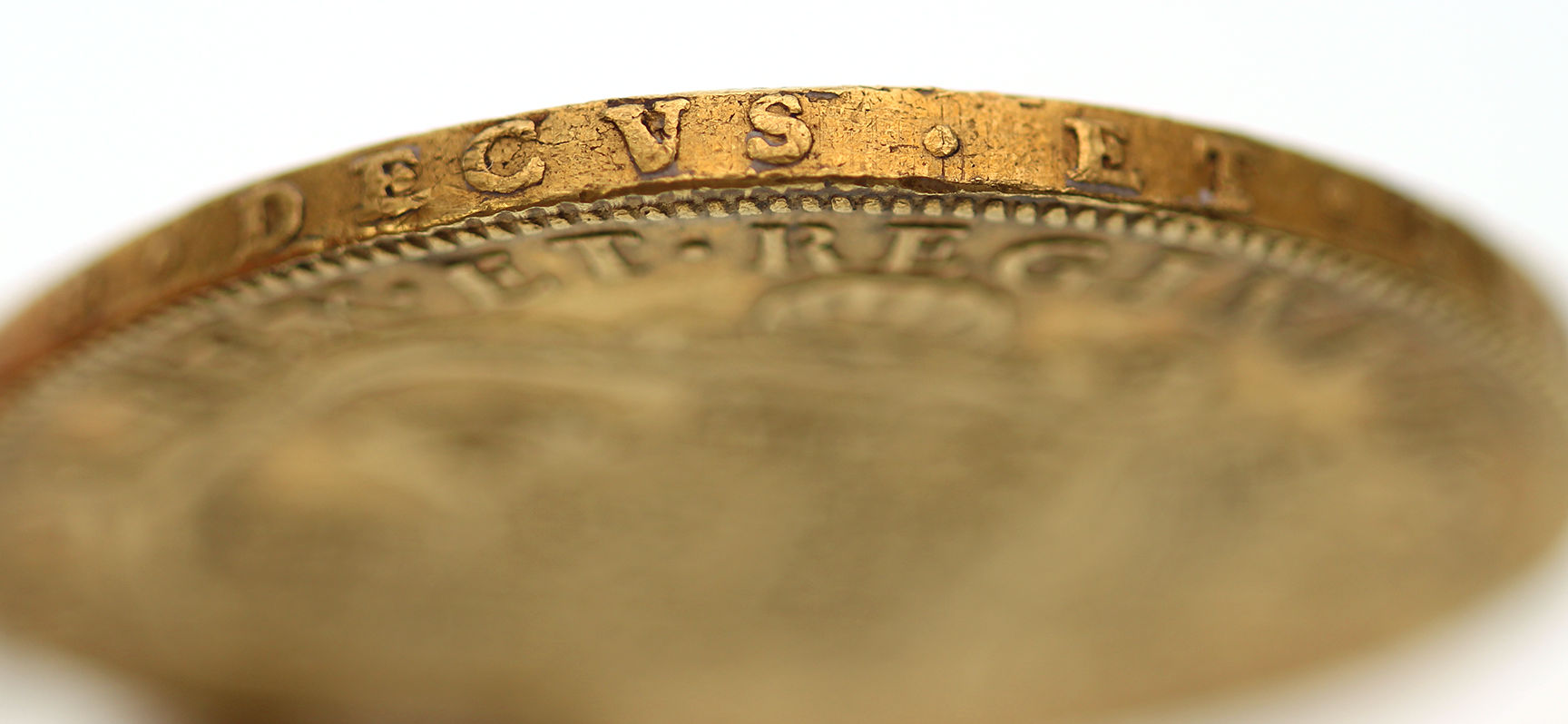 Mary and William 5 guineas - The minting of coins