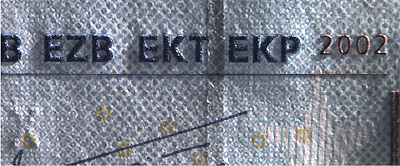 Fühlbares Relief auf der Vorderseite einer 20-Euro-Banknote