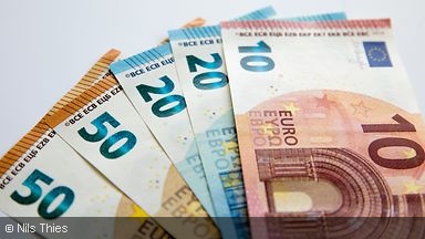50+ schlau Bild Wann Wurde In Deutschland Der Euro Eingeführt : Euro Krise Das Passiert Bei Einer Ruckkehr Zur D Mark Welt / Seit wann es den euro gibt, wissen die etwas älteren menschen noch ganz gut.