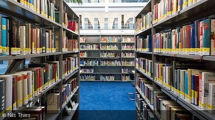 Bücherregale