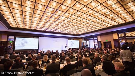 Publikum beim dritten Bargeldsymposium