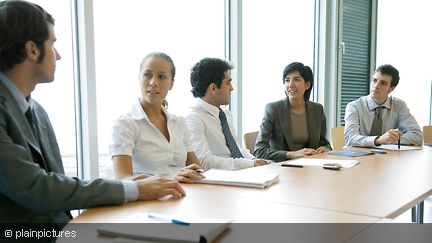 Personen in einer Besprechung